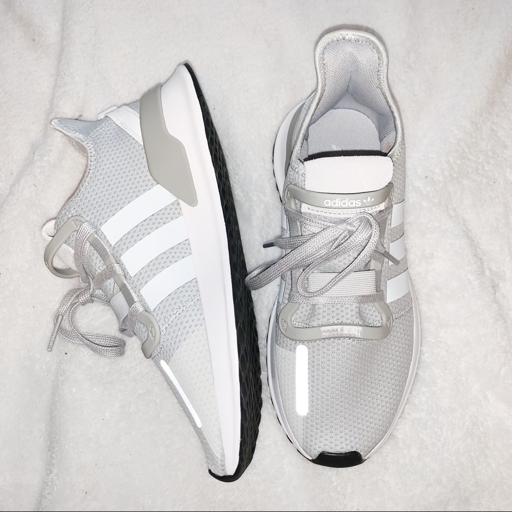 Women’s grey adidas shoes size 8